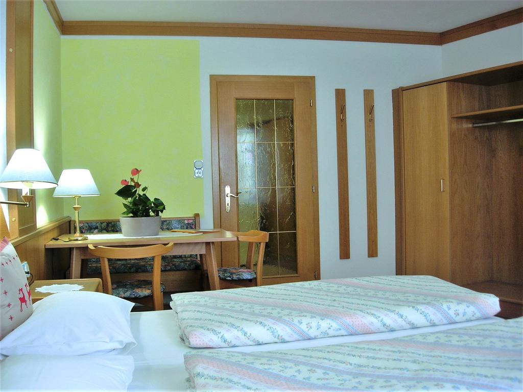 Appartments Helvetia Villabassa Exterior foto